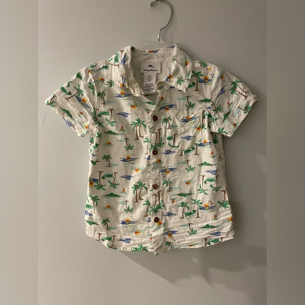 Tommy Bahama white Short-Sleeve Tropical Print Button-Down kids size 4/5